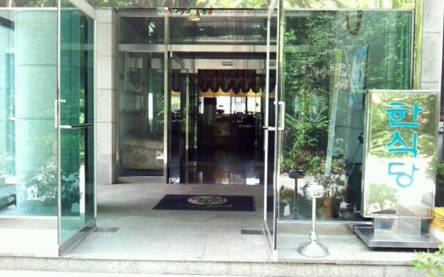 Sansu Motel