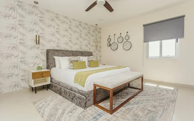 Casa Lanai 4 Bedroom Condo by RedAwning