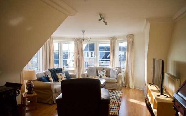 Luxury Penthouse Apartment In Edinburgh