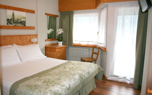 Hotel Larice Bianco