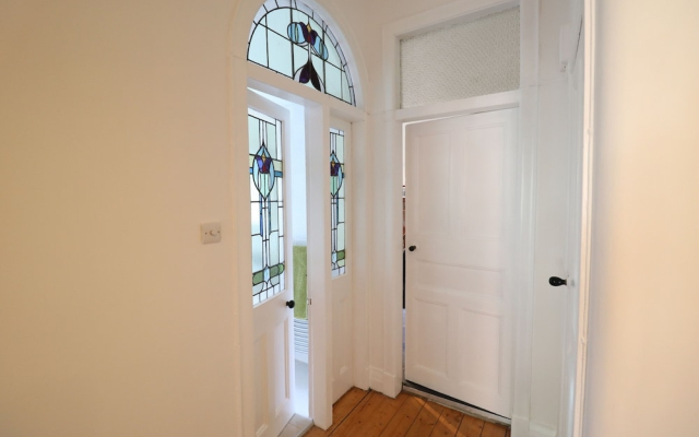 Period Deco flat in west end