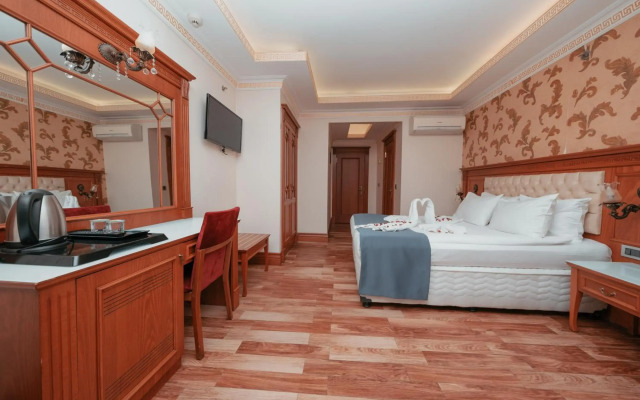Lausos Palace Hotel
