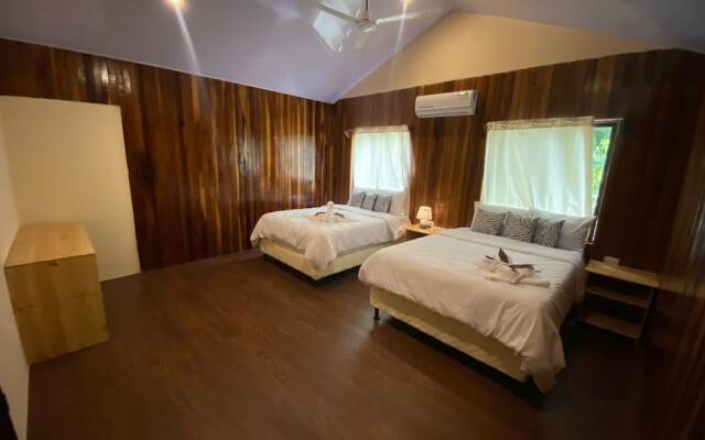 Grand Park Manuel Antonio