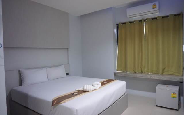 C2U Hotel Uthai Thani - Adults Only