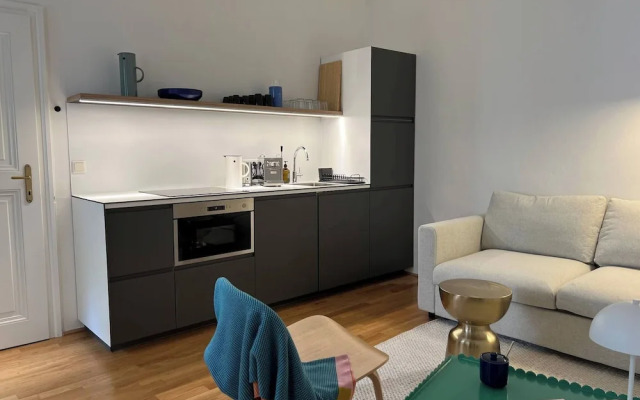 Chic Apartment Right by the Museum Quarter