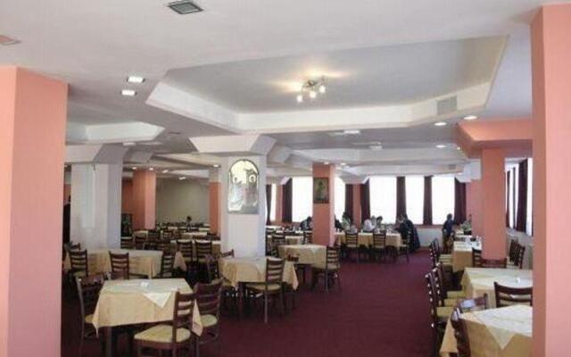 Hotel Istatov