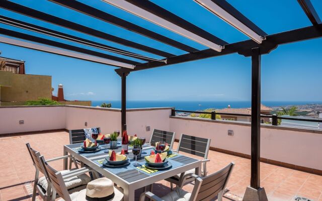 2 Charming Villa,Huge Terraces,Pool,Garden,Seaview