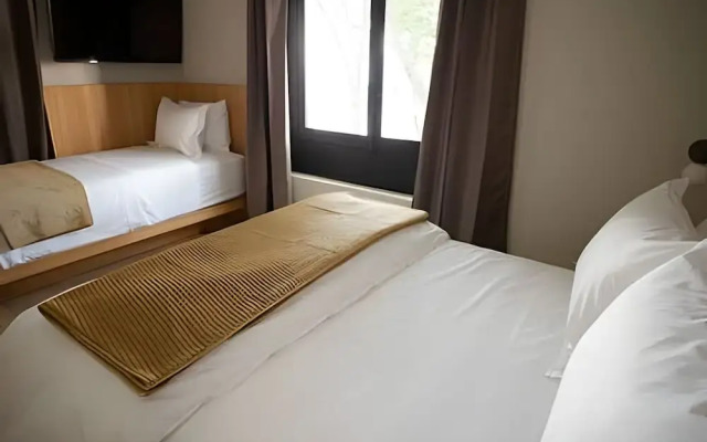 Modern Suite 1 - Heart of Roma Norte