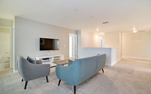 9BR 5BA ChampionsGate Pool Home