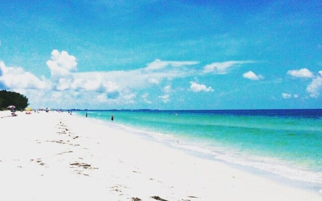 Twins Inn & Apartments