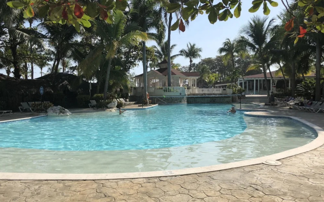 Lifestyle Kosher Cofresi Suites