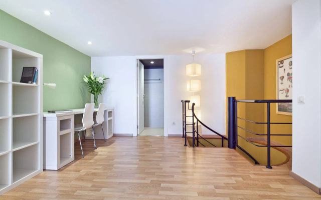 Inside Barcelona Apartments Sants