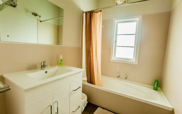 Ocean View Raglan Bed & Breakfast