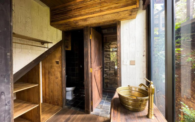 Amaya Retreat