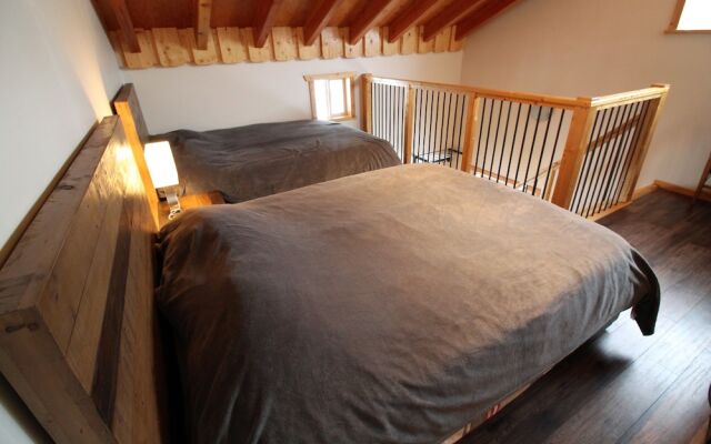 Red Cariboo Apartments