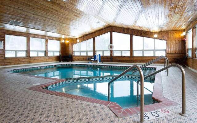 Travelodge By Wyndham Merrill