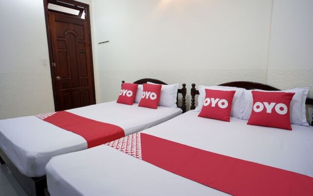 OYO 1040 Xuan Quynh Hotel