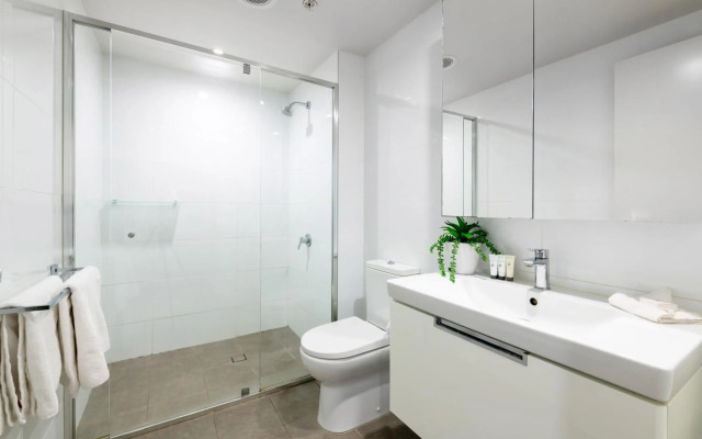 Astra Apartments Arena