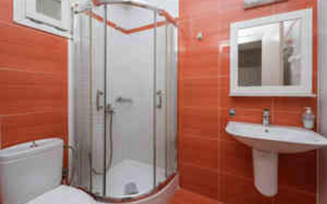 Paralos The Maxine - Adults Only