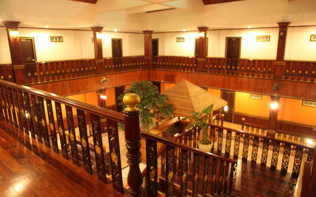 E-Outfitting Vang Thong Hotel