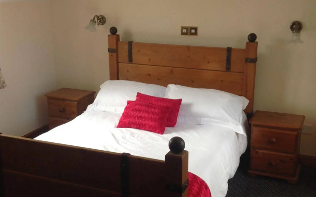 Glan Yr Afon Inn