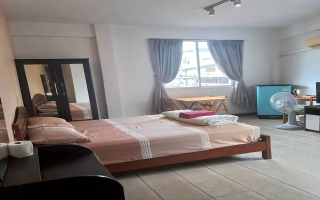 OYO 75474 Funkey Fulung Andy & Tan Guest House