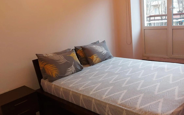 220V ЗАВЖДИ Central Point Apartment