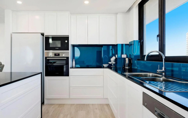 Acapulo 2 Bed Ocean View Surfers Paradise