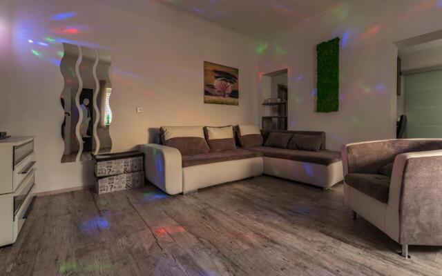 LTE Apartments