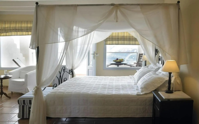 Suites of the Gods Cave Spa