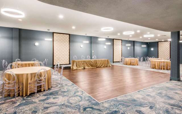 Quality Inn & Conference Centre