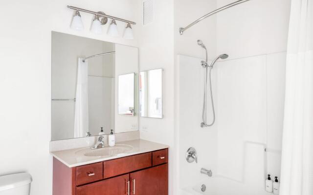 Chicago | Amazing Studio South Loop Apartment