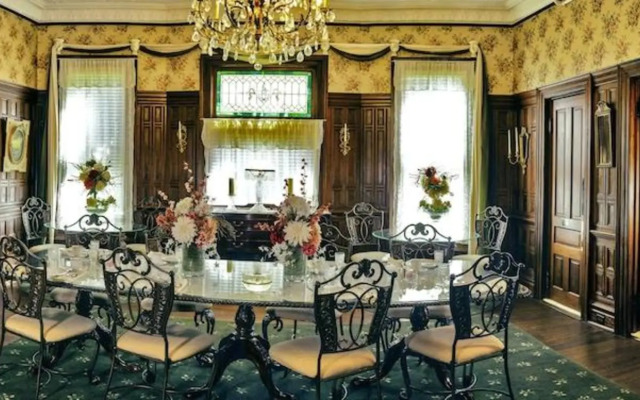 McFarlin House B&B