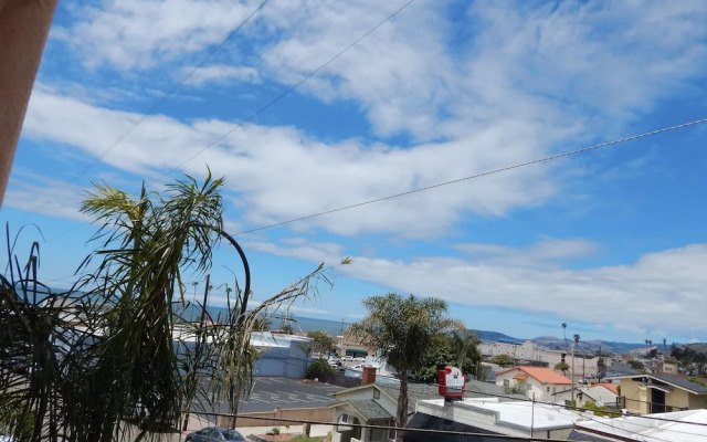 210 Casa Bella 2 Bedroom Condo by Redawning