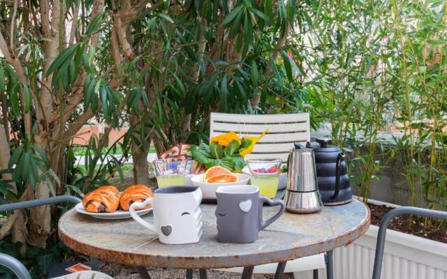 University Apartment con parcheggio e giardino