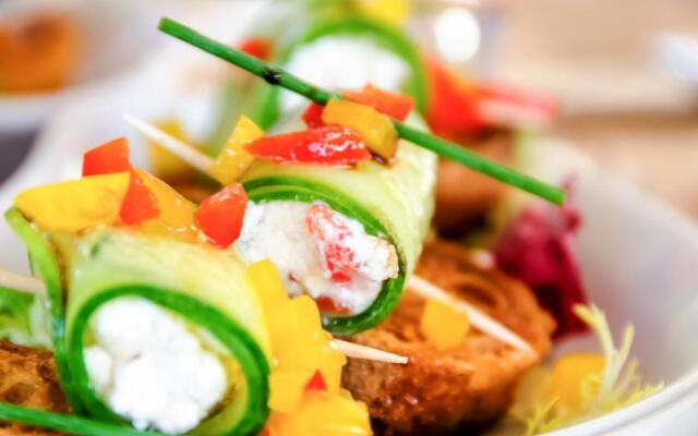 4Reasons Hotel And Bistro