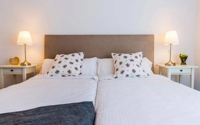 Apartamentos Cornellalux
