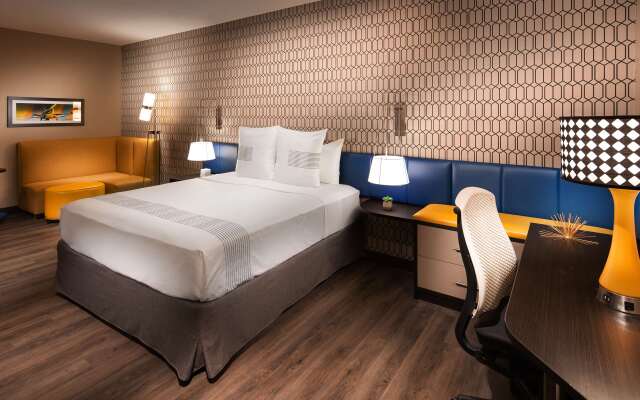 GLō Best Western Nashville Airport