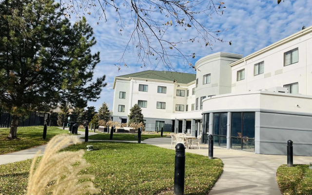 Sonesta Essential Junction City