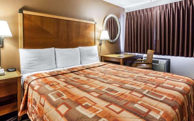 Econo Lodge Ellensburg Near University