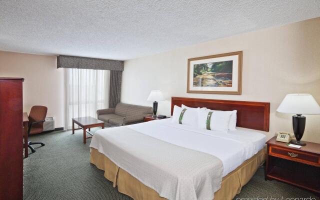 Holiday Inn Joplin-I-44 & Us 71