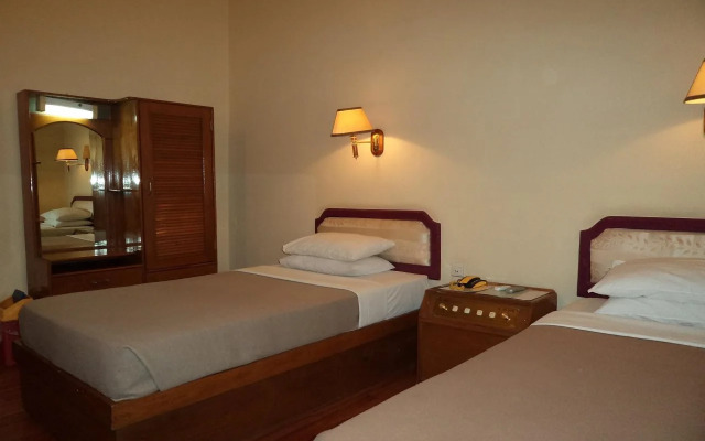 Zegyo Hotel