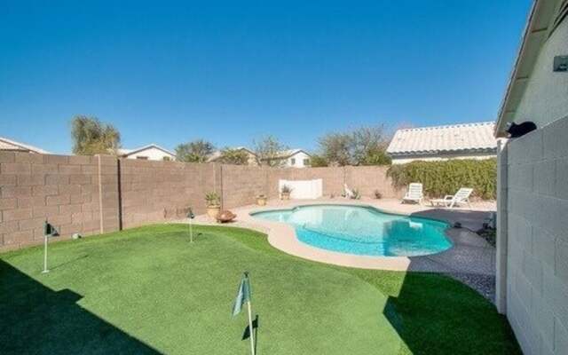 Ironwood - 3 Br home by RedAwning