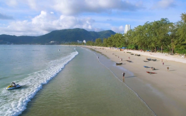 Baan Thai Beach Side Residence