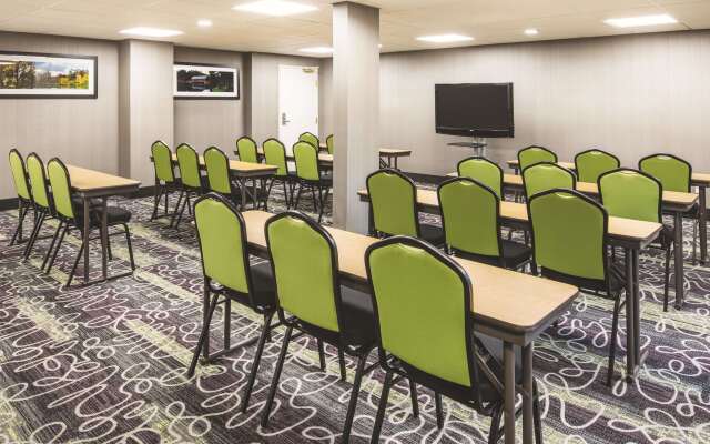 La Quinta Inn & Suites by Wyndham Milledgeville