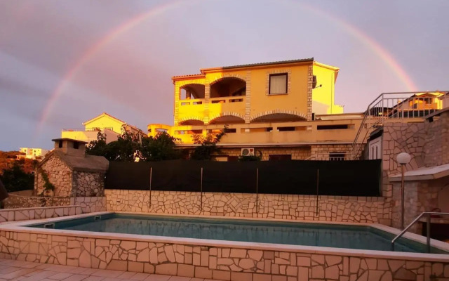 Apartments Dario
