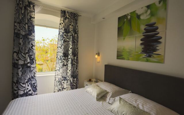 Nirvana rooms Split