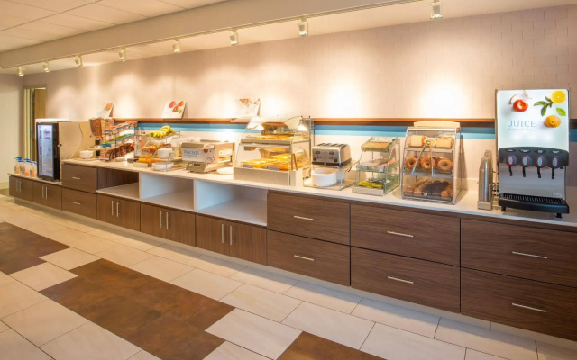 Holiday Inn Express & Suites Pahrump by IHG