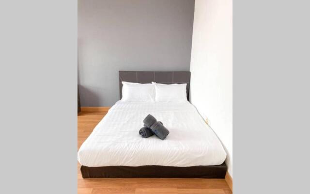 One South 6Pax with WIFI and NETFLIX by TBH