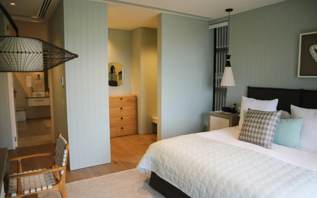Kinloch Manor & Villas